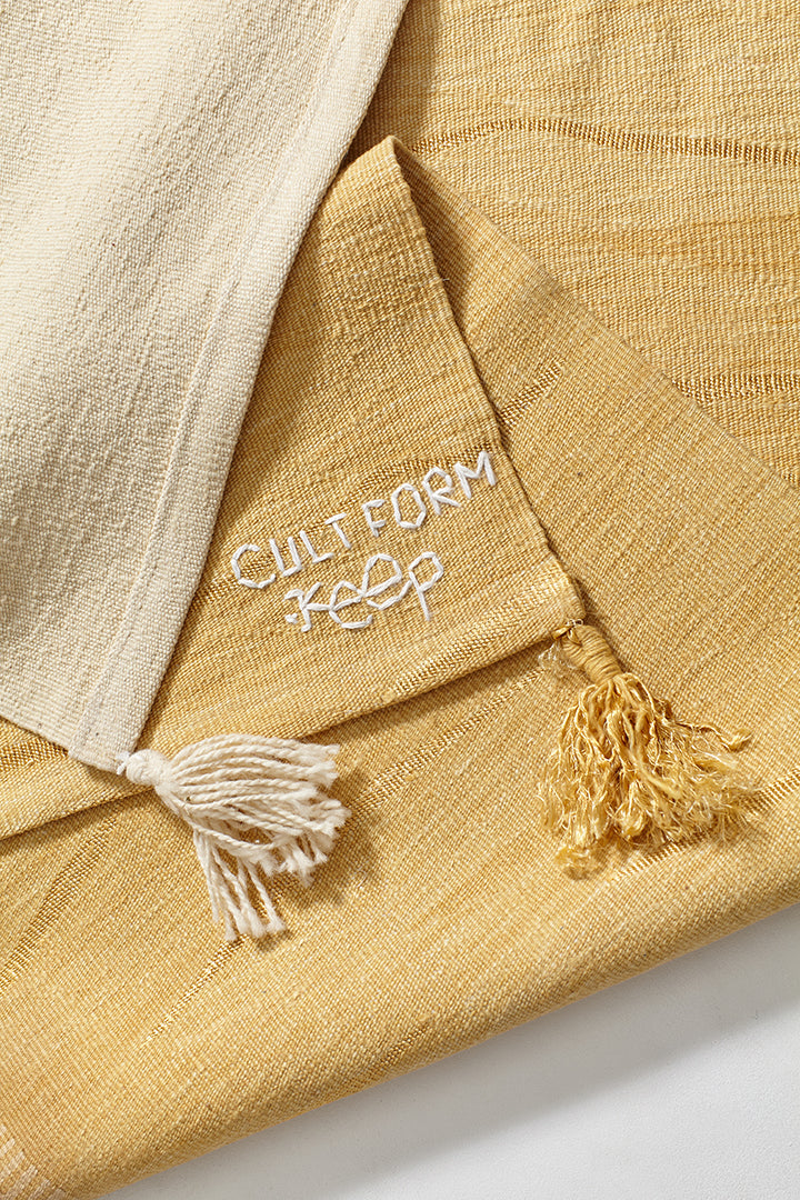 "MUSTARD", Merve Abedan - Cult Form, El dokuması kilim